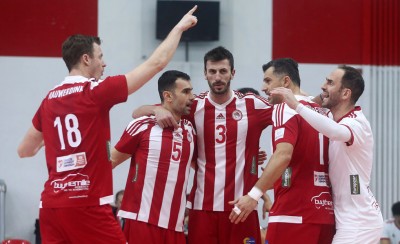 Νέο «κάρφωμα» του Αυτοκράτορα στον καλύτερο πελάτη