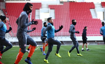 Ασταμάτητη δουλειά στον Ναό (photos)