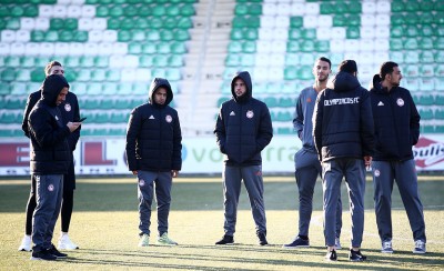 Οι δύο εκτός και ο πάγκος