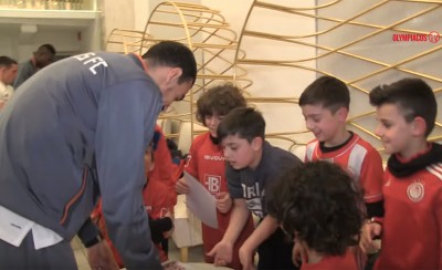 Είναι... τρελός ο Λάζαρος (video)