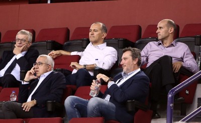 Μέχρι τέλους! Ούτε βήμα πίσω...