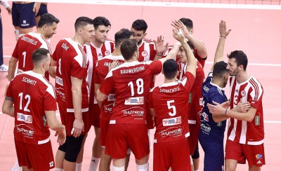 «Όλοι μαζί μπορούμε να πάρουμε την πρόκριση» (video)