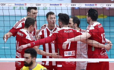 Εύκολα στα προημιτελικά ο Θρύλος!