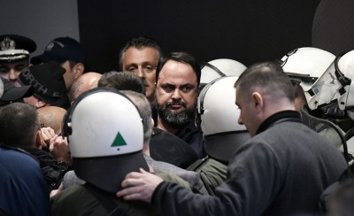 Άφιξη Ολυμπιακού-ΠΑΟΚ και Μαρινάκη-Σαββίδη, βρείτε τις διαφορές...