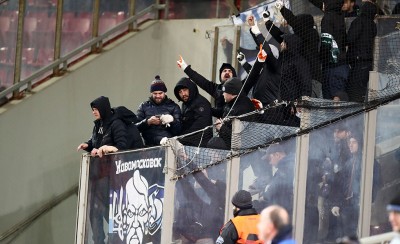 Προκλητικοί οι Ουκρανοί οπαδοί (photos)