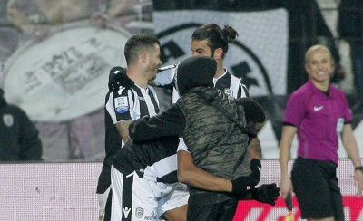Πανηγύρισε και η προκλητική Κουρομπύλια! (photo)