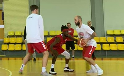 Η «πρώτη» του Ουέμπερ (photos)