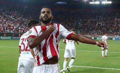Απίθανος Ρομαό στα ελληνικά: «Η Αθήνα είναι κόκκινη»! (photo)