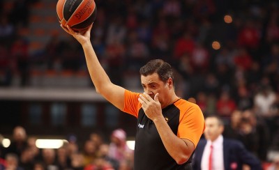 Οι... σφυρίχτρες στο Μιλάνο