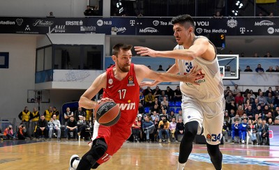 200άρισε ο Μάντζαρης