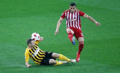 Ιδιαίτερα χαρούμενος ο Ομάρ (photo)