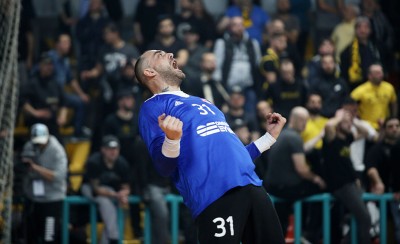 Στροφή στην άλλη κούπα