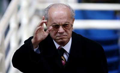 Στεφάνι για τον Θανάση Γιαννακόπουλο