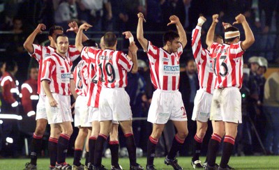 Αξέχαστο το «ερυθρόλευκο» πάρτι μέσα στη Λεωφόρο!