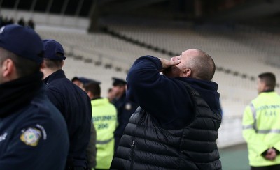 Έβριζαν Καραπαπά και τους έστειλε φιλάκια!