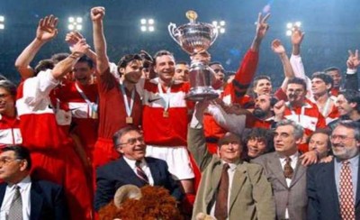 Ένα απίθανο δώρο γενεθλίων: Στην κορυφή της Ευρώπης! (video)