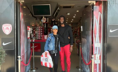 Ο Ουέμπερ «γνώρισε» το Olympiacos BC Store!