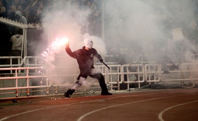 Ξενερώστε μας κι άλλο...