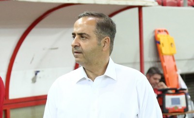 Και ο Δουρέκας για τη φασαρία εκεί χαμηλά! (photo)