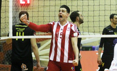 ΑΕΚ-Ολυμπιακός 0-3 σετ (Τελικό)