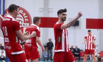 Σε... ρυθμούς Φοίνικα