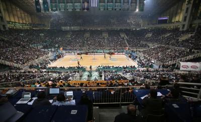 Κοίτα ποιοι μιλάνε για ηθική (video)