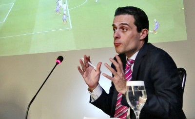 Αντί να τον διώξουν, τον έκαναν υπεύθυνο στο VAR!