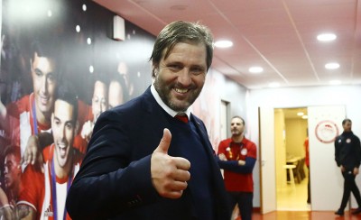 «Μία αίσθηση που υπερνικά τα πάντα: Η τιμή να καθοδηγείς τον Ολυμπιακό»