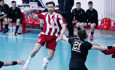 Εύκολα στους τελικούς