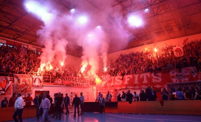 Ο Ερασιτέχνης ανήκει στην 7...