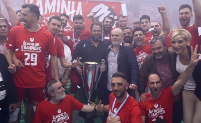 Το σήκωσε και αυτό ο ηγέτης του Θρύλου!