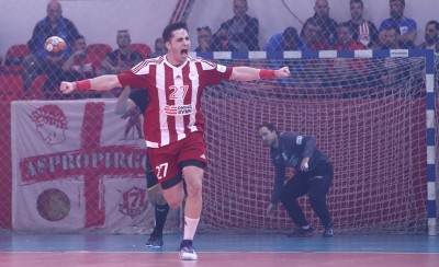 Διέλυσε την ΑΕΚ, έκανε το πρώτο βήμα για το δεύτερο σερί!
