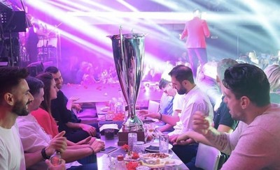 Με την κούπα σε περίοπτη θέση!