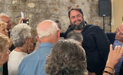 «Πάντα δίπλα στα... μεγάλα παιδιά του Πειραιά!»