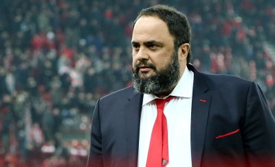 «Δεν έχω μάθει να σκύβω το κεφάλι, για πολλά χρόνια ακόμη στον Ολυμπιακό»