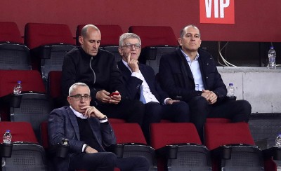 Και επίσημο του Σταυρόπουλου στην Αρμάνι (photo)