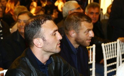 «Ερυθρόλευκη» στήριξη στον ηγέτη του Θρύλου (photos)