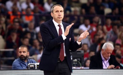 Έγινε η συνάντηση Αγγελόπουλων και Μπλατ!
