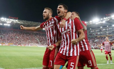 Όποιος δουλεύει, ανταμείβεται