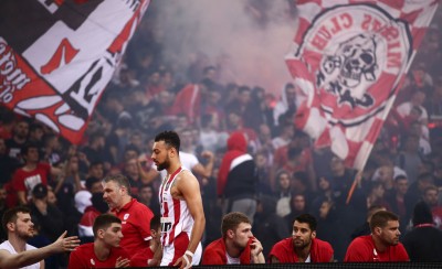 Ο Γκος αποθέωσε το λαό του Θρύλου (photo)