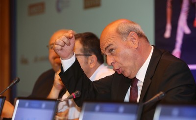 Άμα λάχει, παίρνουμε και... τρίτο τεχνικό διευθυντή, έτσι;