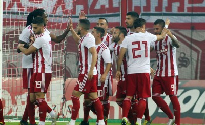 Την «καθαρίζει» στον πύρινο Ναό, παίρνει την πρόκριση