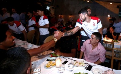Το βίντεο της Νότιγχαμ από το δείπνο με τον Ολυμπιακό