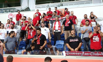 Η ΠΑΕ υποκλίθηκε στον κόσμο. Ξανά (photo)