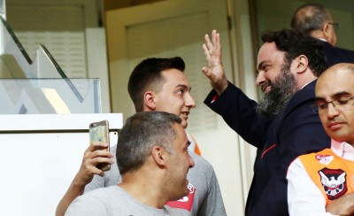 Αποθεώθηκε ο ηγέτης του Θρύλου!