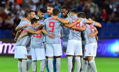 Μία οικογένεια οι  «ερυθρόλευκοι» (photo)