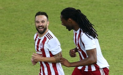 Έτσι γαζώνει ο Πειραιάς (video)