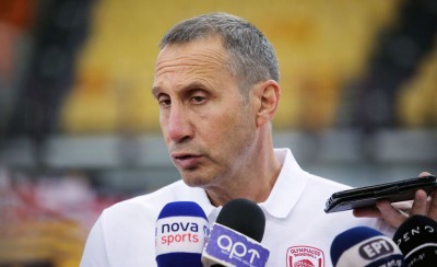 «Οι νέοι θα κάνουν τη διαφορά, πρέπει να το χτυπάς στο κεφάλι» (videos)