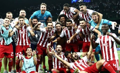Με Μπάγερν Μονάχου, Τότεναμ και Ερυθρό Αστέρα ο Θρύλος!