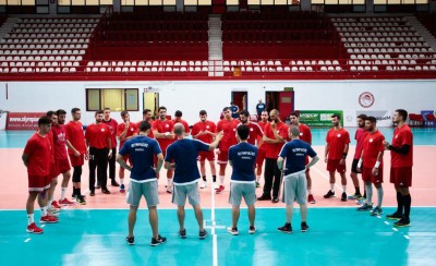 Όλα για τη νίκη και το προβάδισμα πρόκρισης
